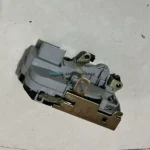 قفل در راننده ۲۰۶ شرکتی